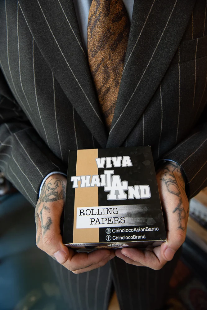 ChinoLoco × Tribal Lower Left Thailand – Hemp Rolling Papers (King Size) — view 1