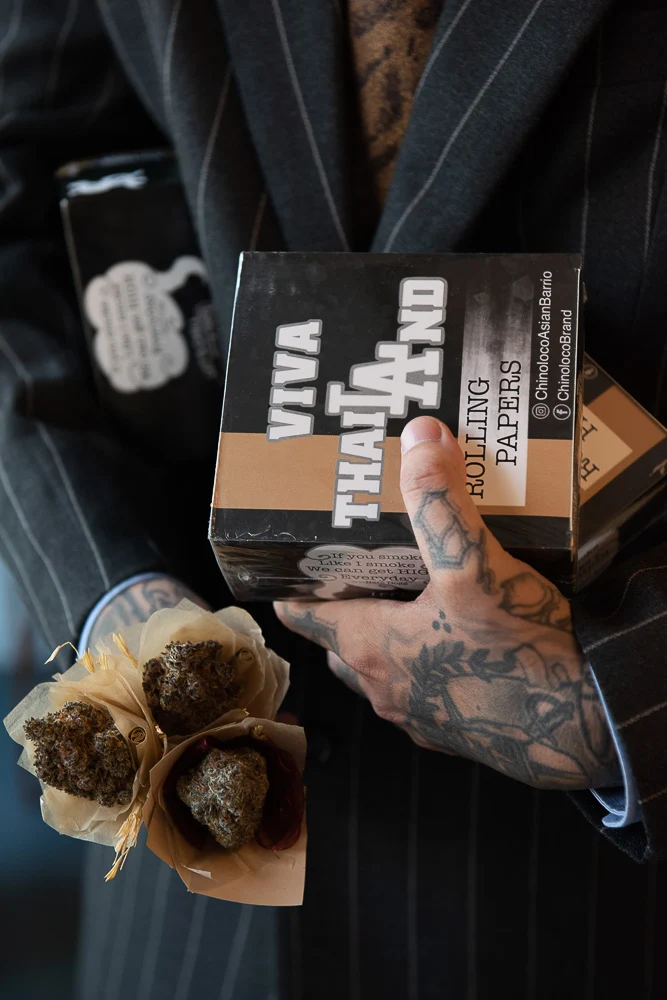 ChinoLoco × Tribal Lower Left Thailand – Hemp Rolling Papers (King Size) — view 4